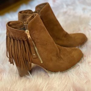 Brown Suede Tassel Block Heel Booties BRAND NEW)!!